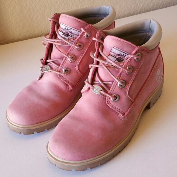 Timberland Shoes - 🐷Baby Pink Timberland Waterproof Boots🐖